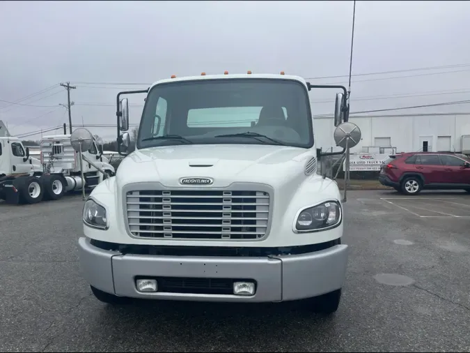 2020 FREIGHTLINER/MERCEDES M2 106