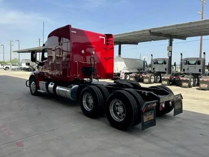 2022 Peterbilt 579