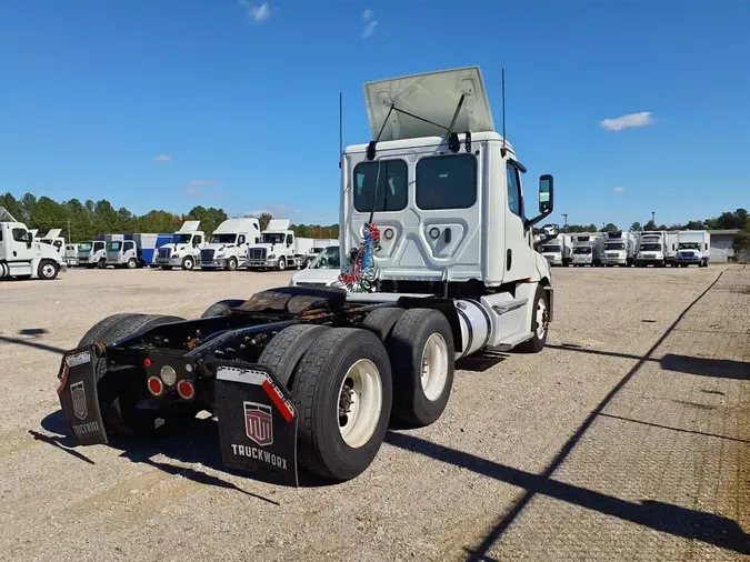 2019 FREIGHTLINER/MERCEDES NEW CASCADIA PX12664
