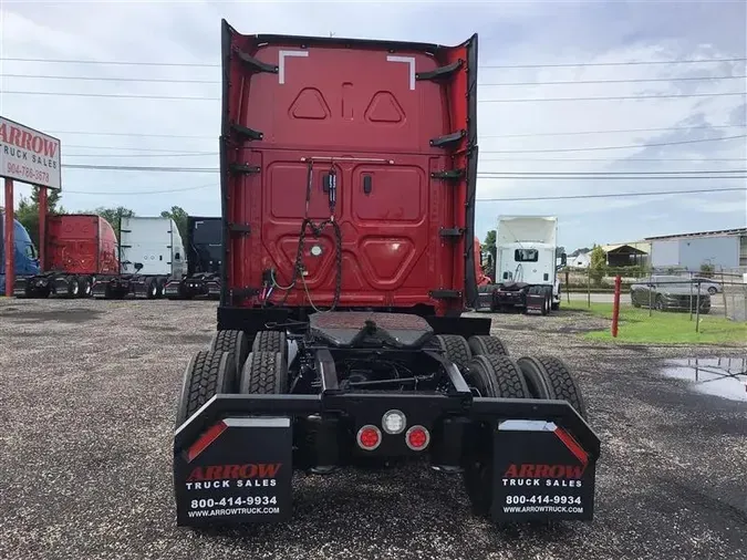 2020 FREIGHTLINER CASCADIA