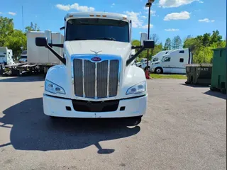 2022 Peterbilt 579