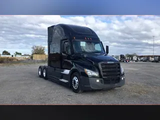2021 Freightliner Cascadia 126