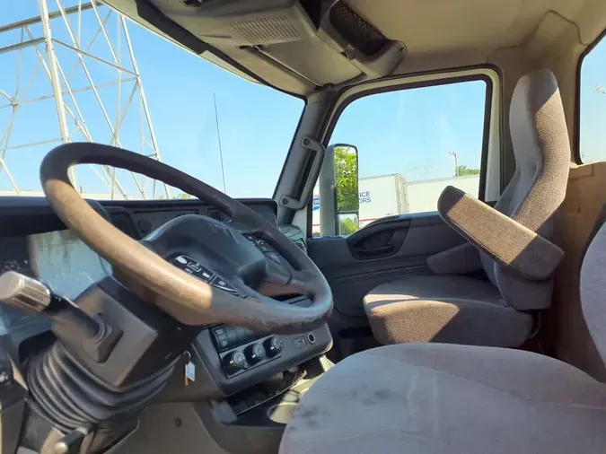 2019 NAVISTAR INTERNATIONAL LT625 DAYCAB T/A