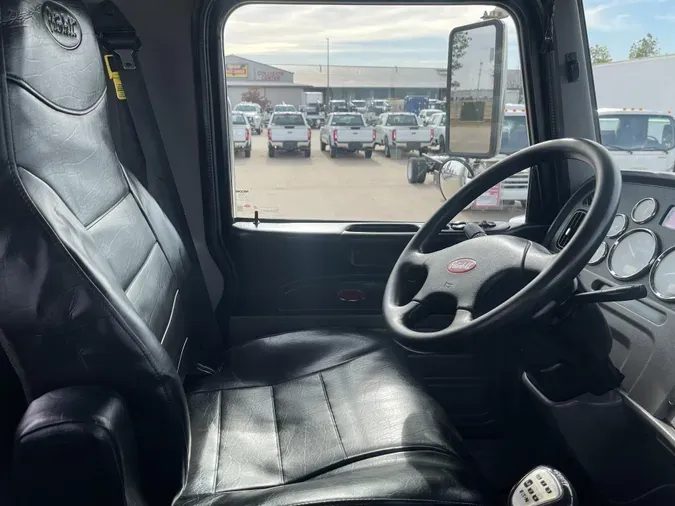 2019 Peterbilt 389