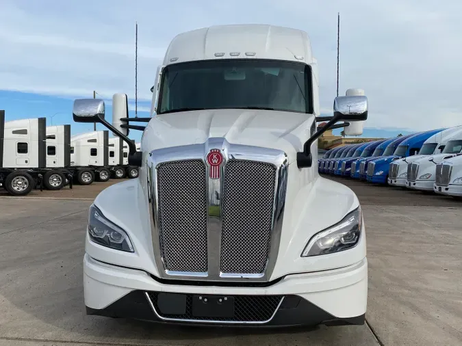 2024 Kenworth T680