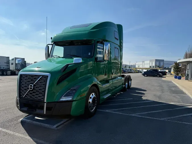 2020 VOLVO VNL64T860