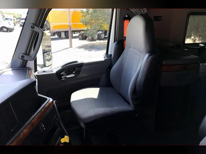 2020 INT LT625 6x4