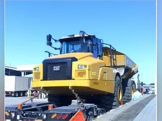 2019 CATERPILLAR 745