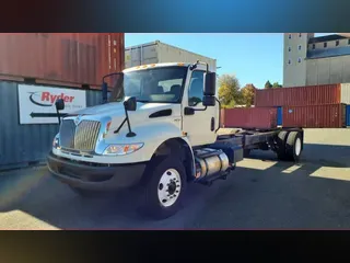 2020 NAVISTAR INTERNATIONAL MV607 (4X2)