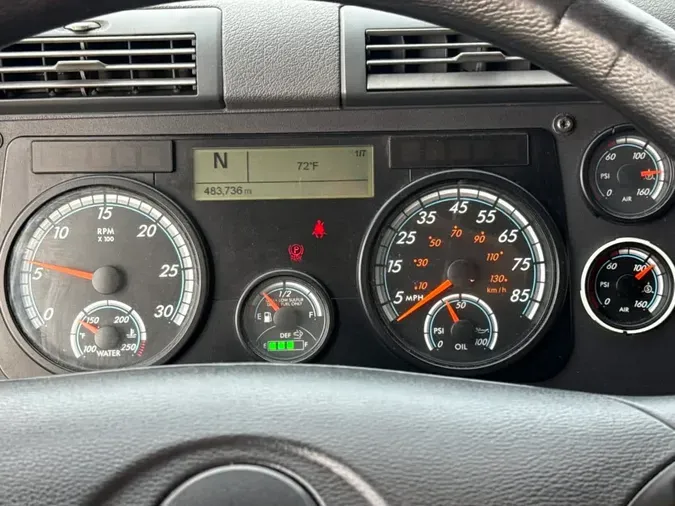 2020 FREIGHTLINER/MERCEDES CASCADIA 125