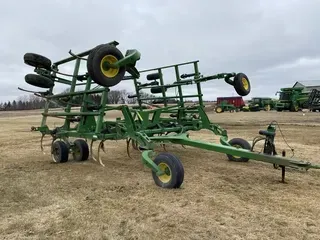 2008 John Deere 2410