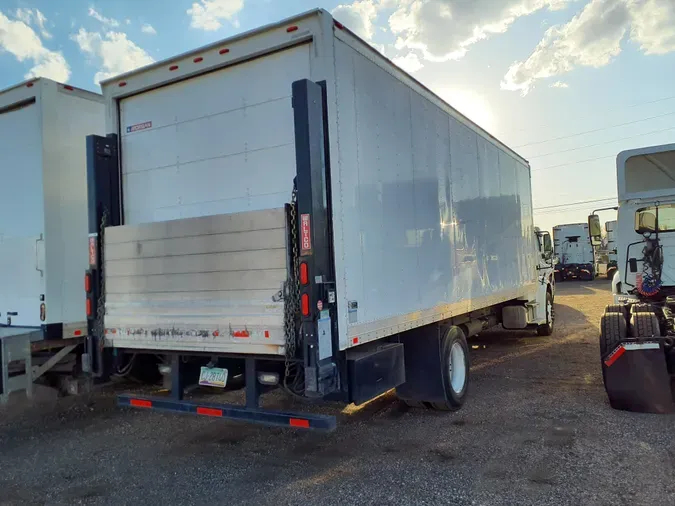 2015 FREIGHTLINER/MERCEDES M2 106