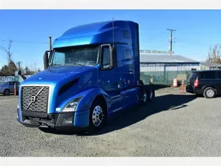 2020 VOLVO VNL760