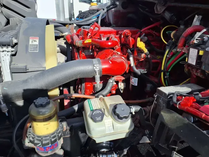 2019 FREIGHTLINER/MERCEDES M2 106