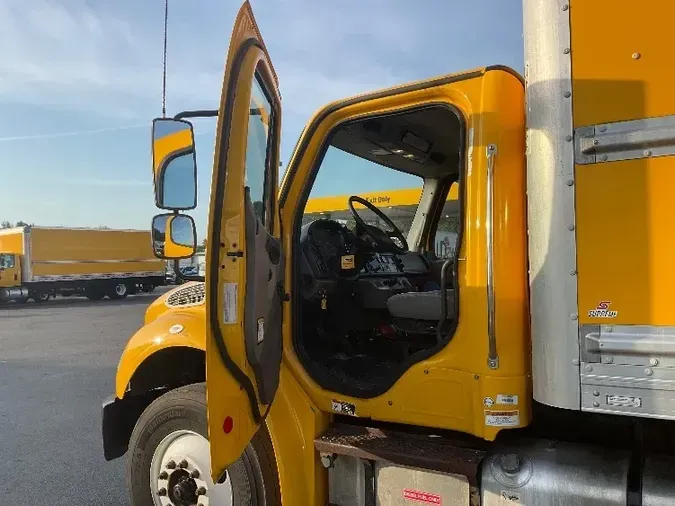 2018 Freightliner M2