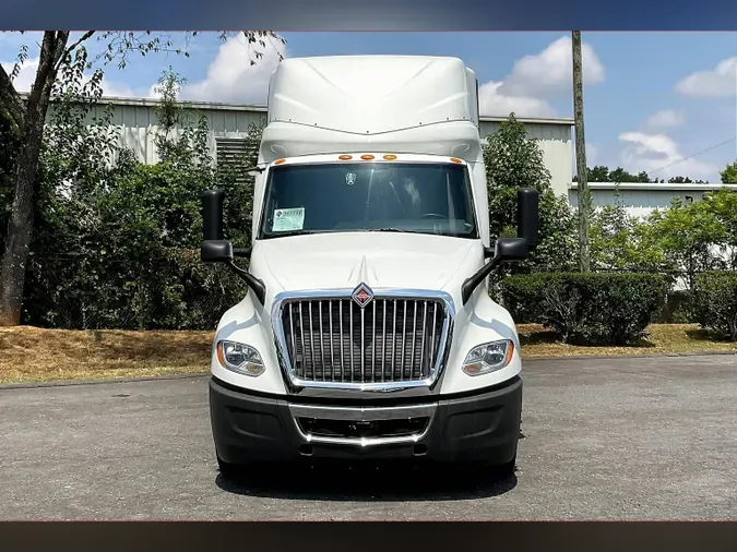 2022 INT LT625 6x4