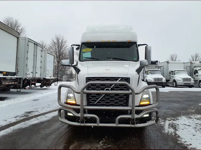 2019 VOLVO VNL64T-760