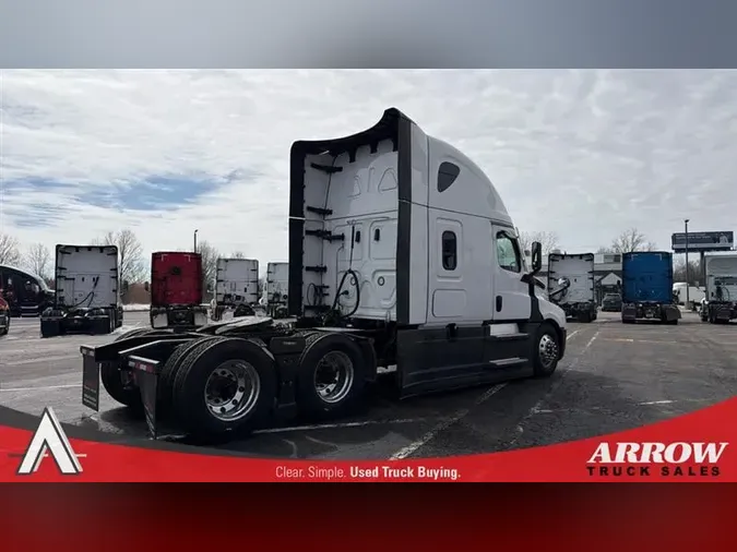 2022 FREIGHTLINER CA126