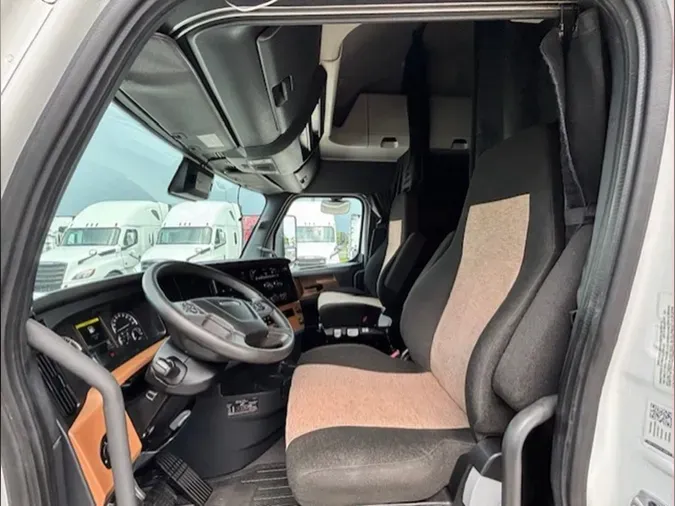 2022 Freightliner Cascadia 126