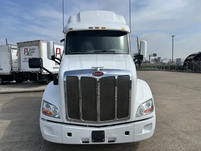 2022 Peterbilt 579