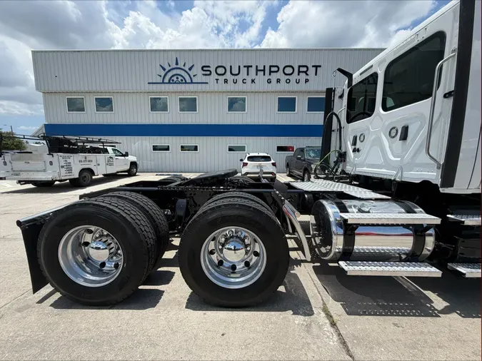 2020 Freightliner Cascadia 126452b57e13562dbb8cbc4035f95028600