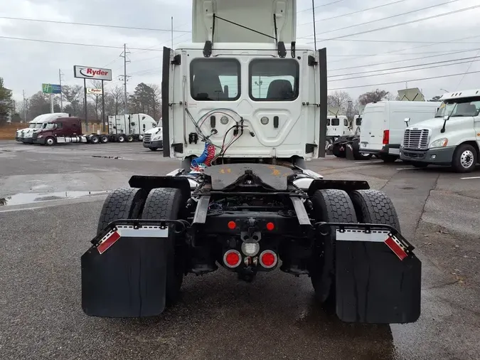 2020 FREIGHTLINER/MERCEDES NEW CASCADIA 116