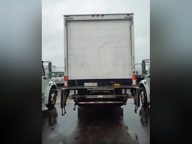 2018 FREIGHTLINER/MERCEDES M2 106