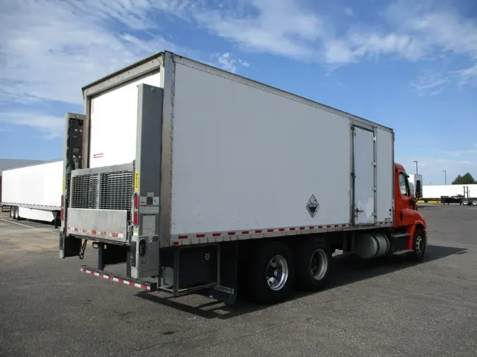 2018 FREIGHTLINER/MERCEDES CASCADIA 113