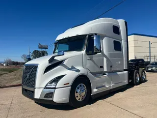 2024 VOLVO VNL64T860