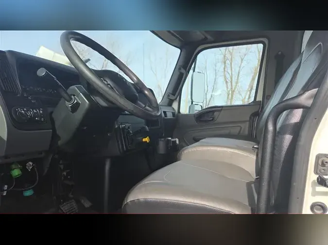 2021 INTERNATIONAL MV