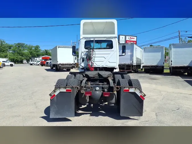 2019 NAVISTAR INTERNATIONAL LT625 DAYCAB T/A