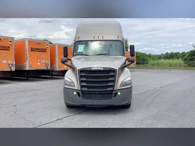2025 Freightliner Cascadia 126
