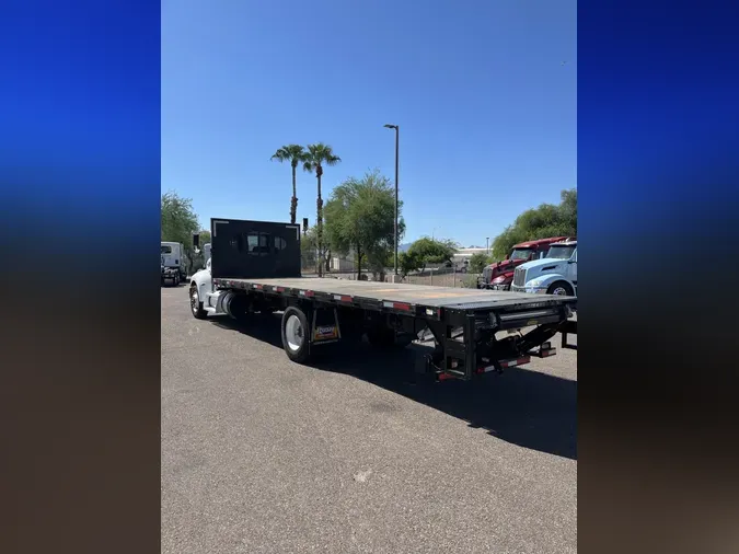 2020 Peterbilt 3304537a2d8dabe0fb377a1920f4d3e3f21