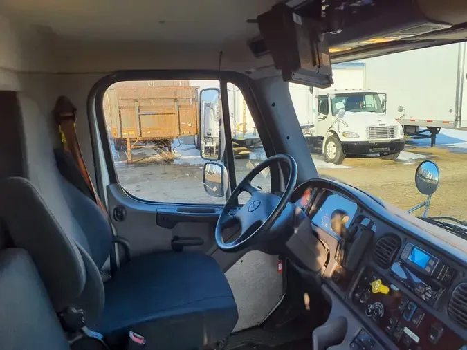 2020 FREIGHTLINER/MERCEDES M2 106