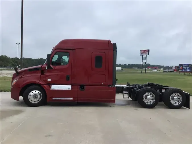 2019 FREIGHTLINER CA126