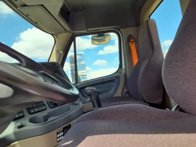 2018 FREIGHTLINER/MERCEDES CASCADIA 125