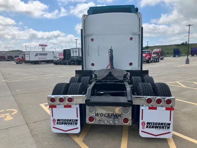 2021 Kenworth W900L