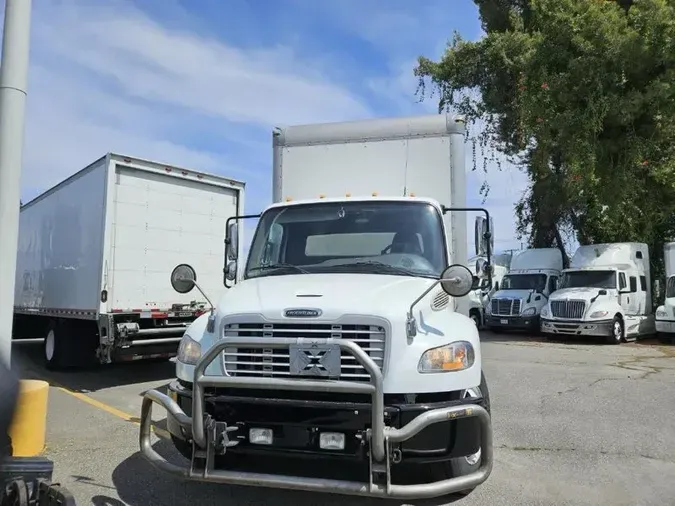 2021 FREIGHTLINER/MERCEDES M2 106