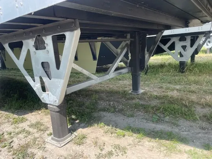 2026 WABASH 53'; 24" Skirts T/I