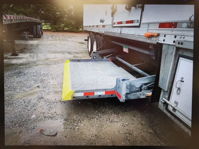 2015 UTILITY TRAILERS VS2RA 48/162/102