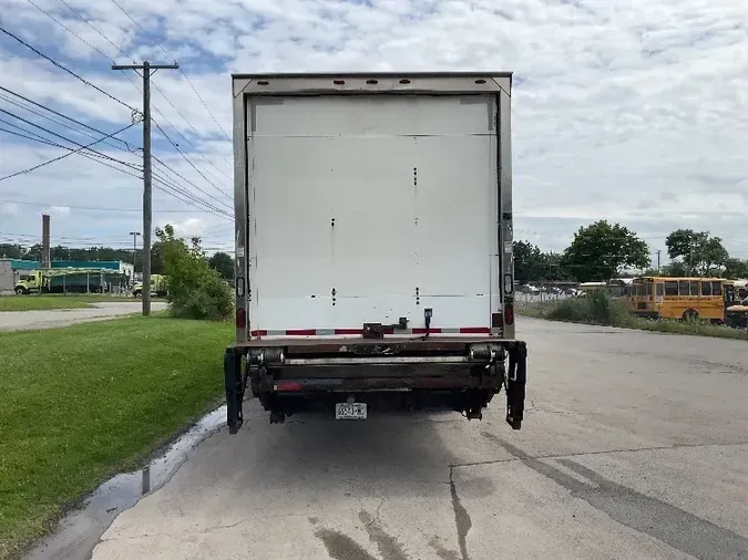 2016 Freightliner M2