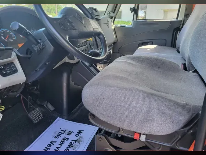 2018 NAVISTAR INTERNATIONAL 4300