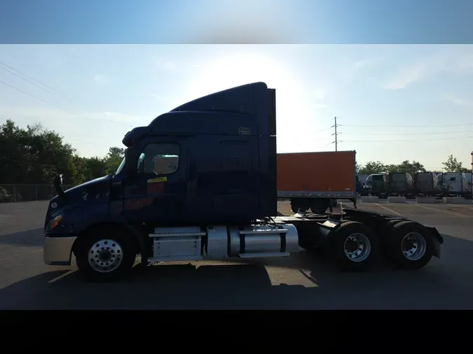 2020 Freightliner Cascadia 126454d01e7ccba2d8414989a32681cad7e