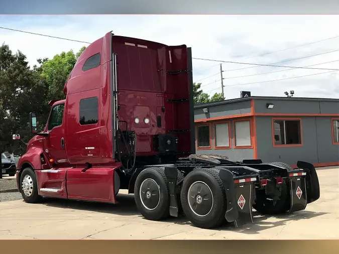 2021 INT LT625 6x4