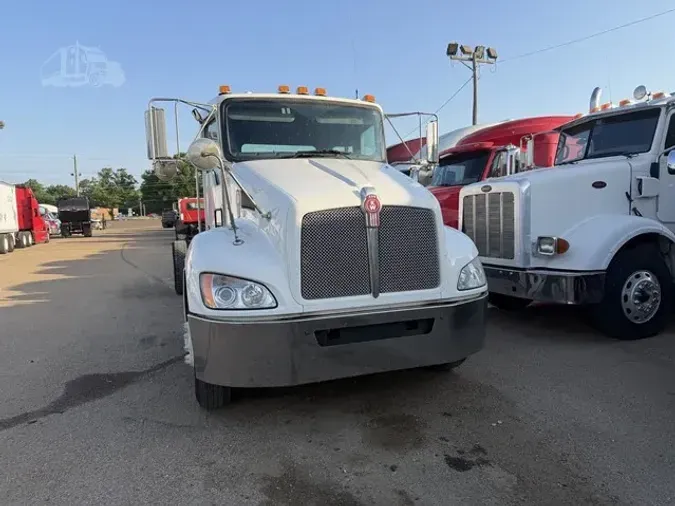 2019 KENWORTH T370
