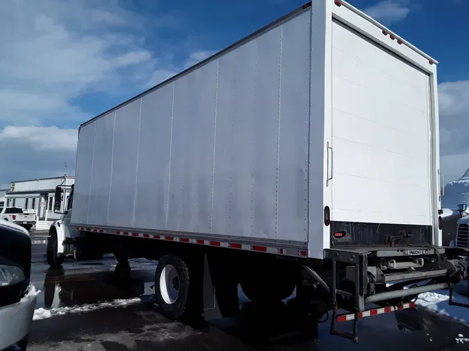 2018 FREIGHTLINER/MERCEDES M2 106