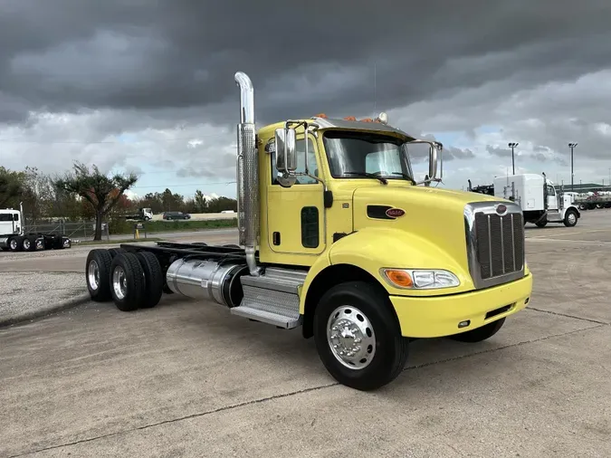 2020 Peterbilt 348