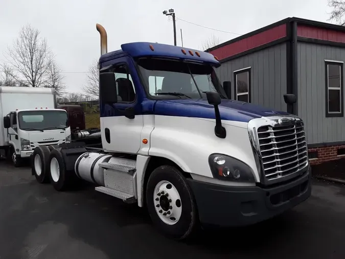 2020 FREIGHTLINER/MERCEDES CASCADIA 125