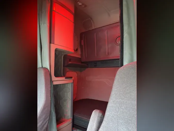 2019 FREIGHTLINER/MERCEDES CASCADIA 125