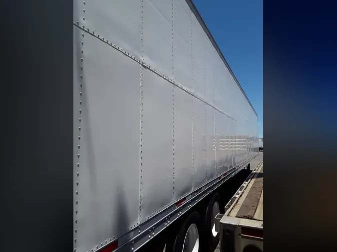 2014 VANGUARD TRAILER CORP R8000B 53/102/162